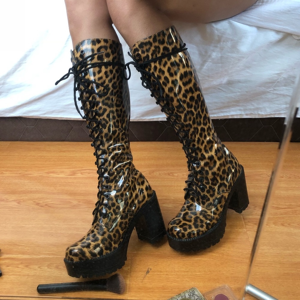 SOLD // Roc Lash Boots in leopard